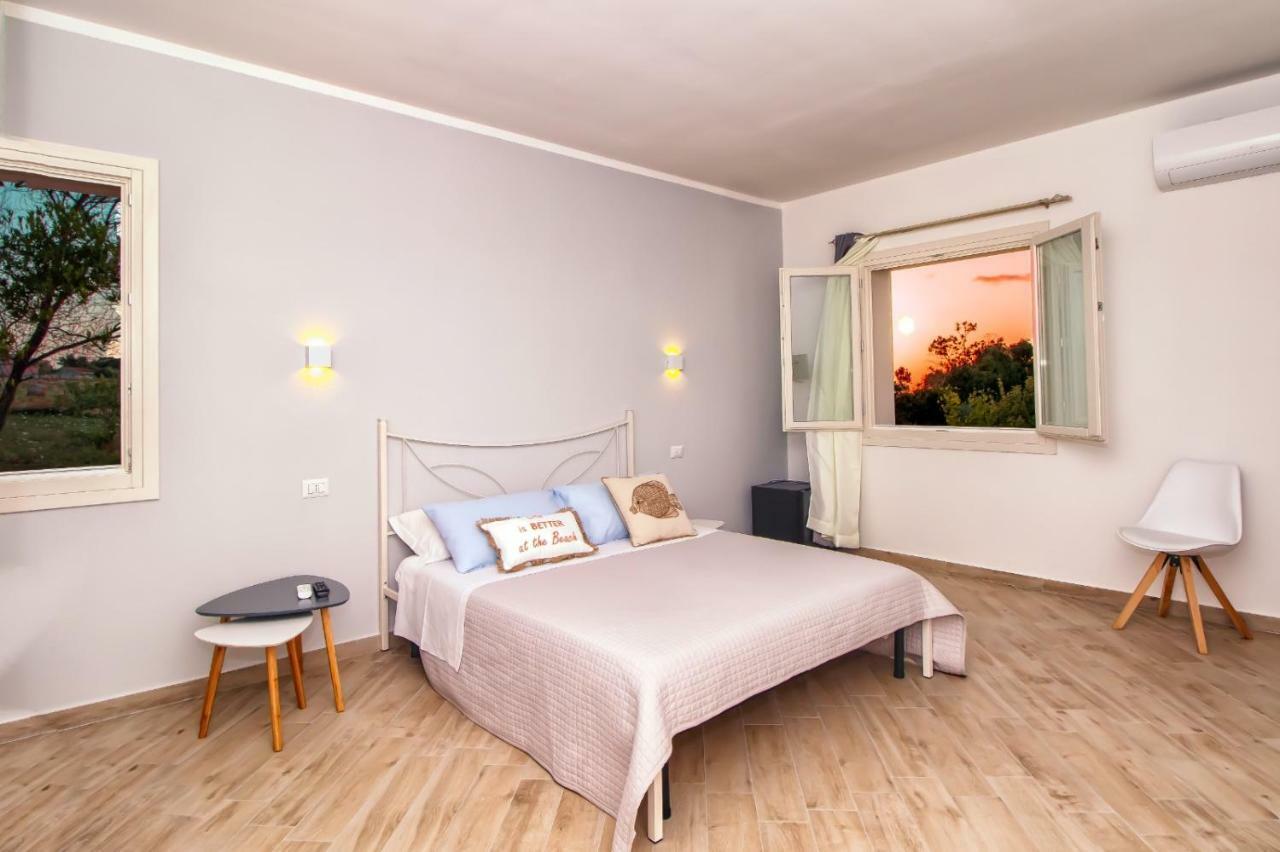Luca'S Rooms Valledoria  Exterior foto